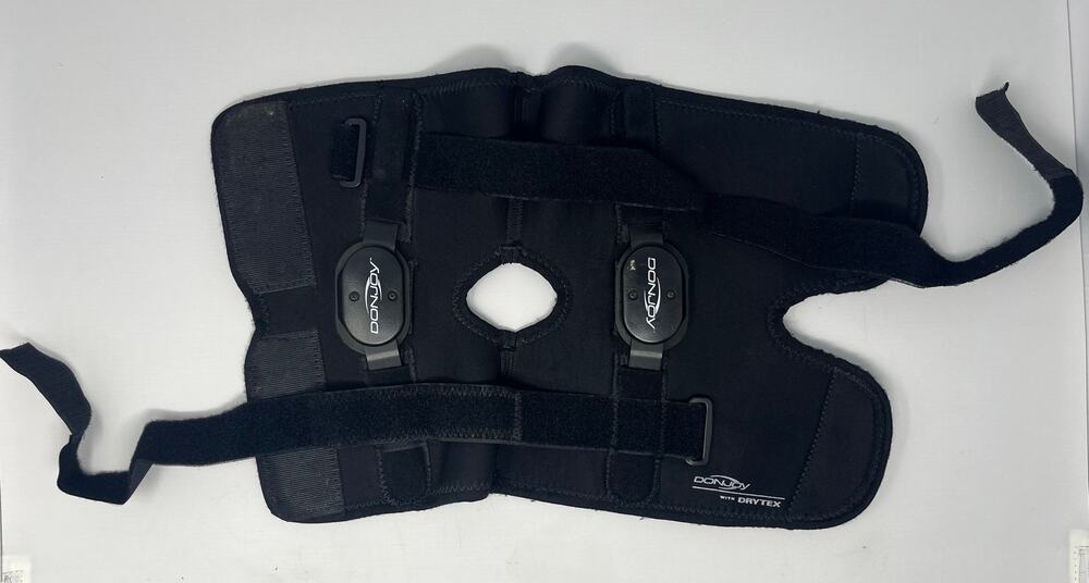 DonJoy Hinged Knee Wrap Around Size Large Pre-Owned in Good condition
